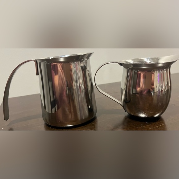 ☕️Espresso creamer and milk frother pitcher☕️ - Picture 1 of 3